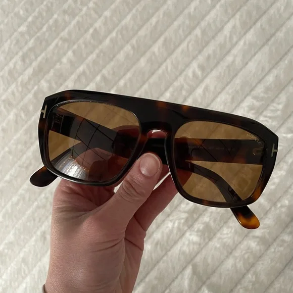 Tom Ford Conrad Brow-Bar Sunglasses - Picture 9 of 16